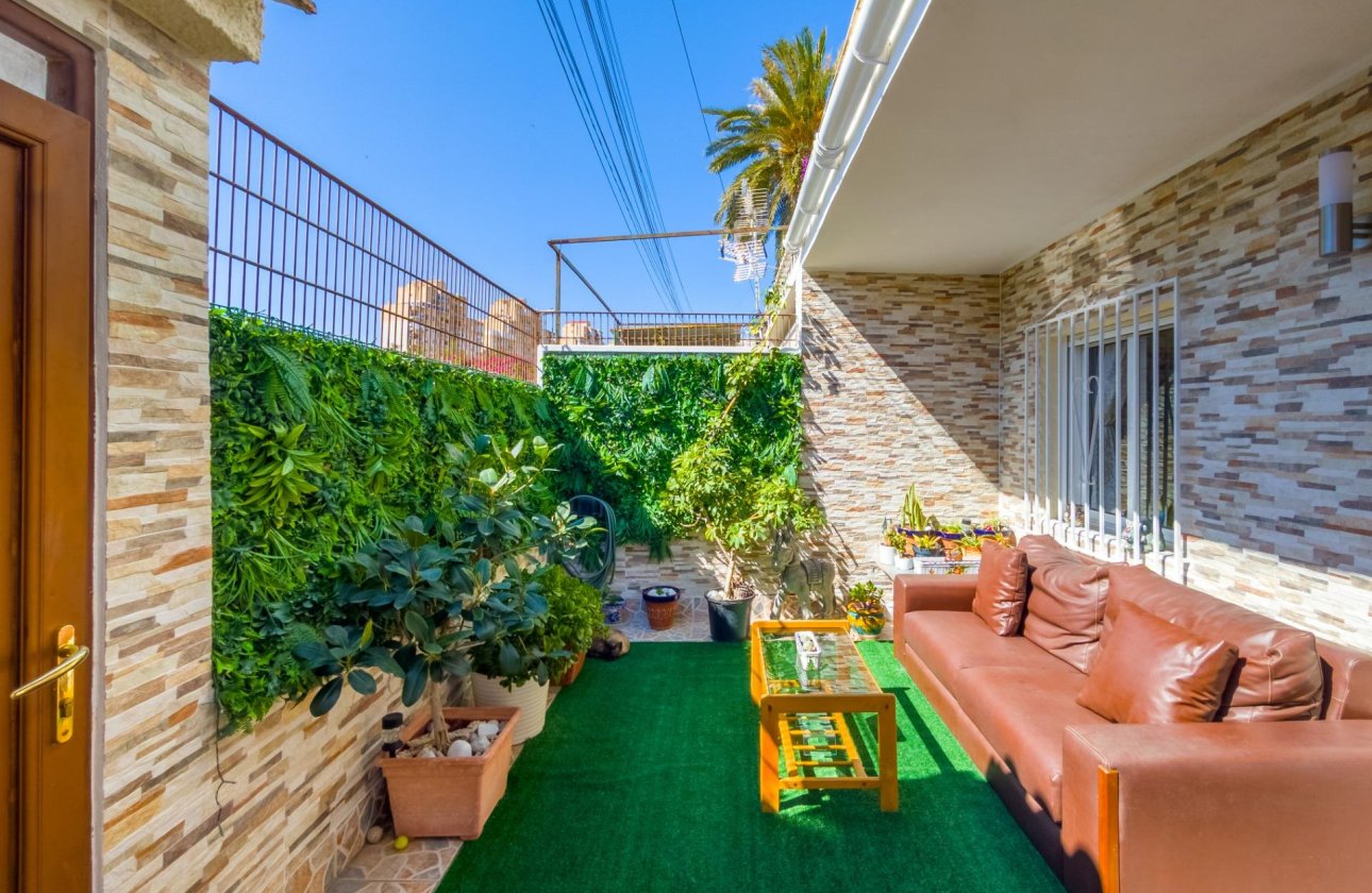 Resale - Town House -
Torrevieja - Nueva Torrevieja