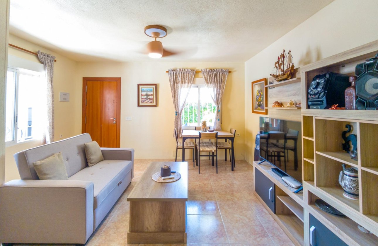 Resale - Town House -
Torrevieja - Nueva Torrevieja