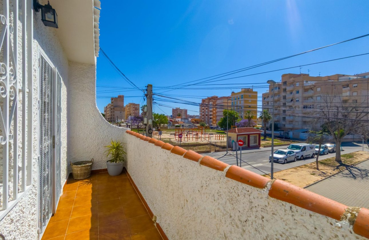 Resale - Town House -
Torrevieja - Nueva Torrevieja
