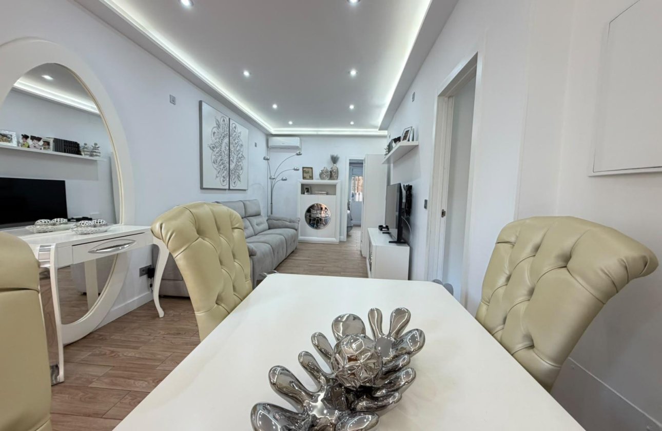 Resale - Town House -
Torrevieja - Nueva Torrevieja