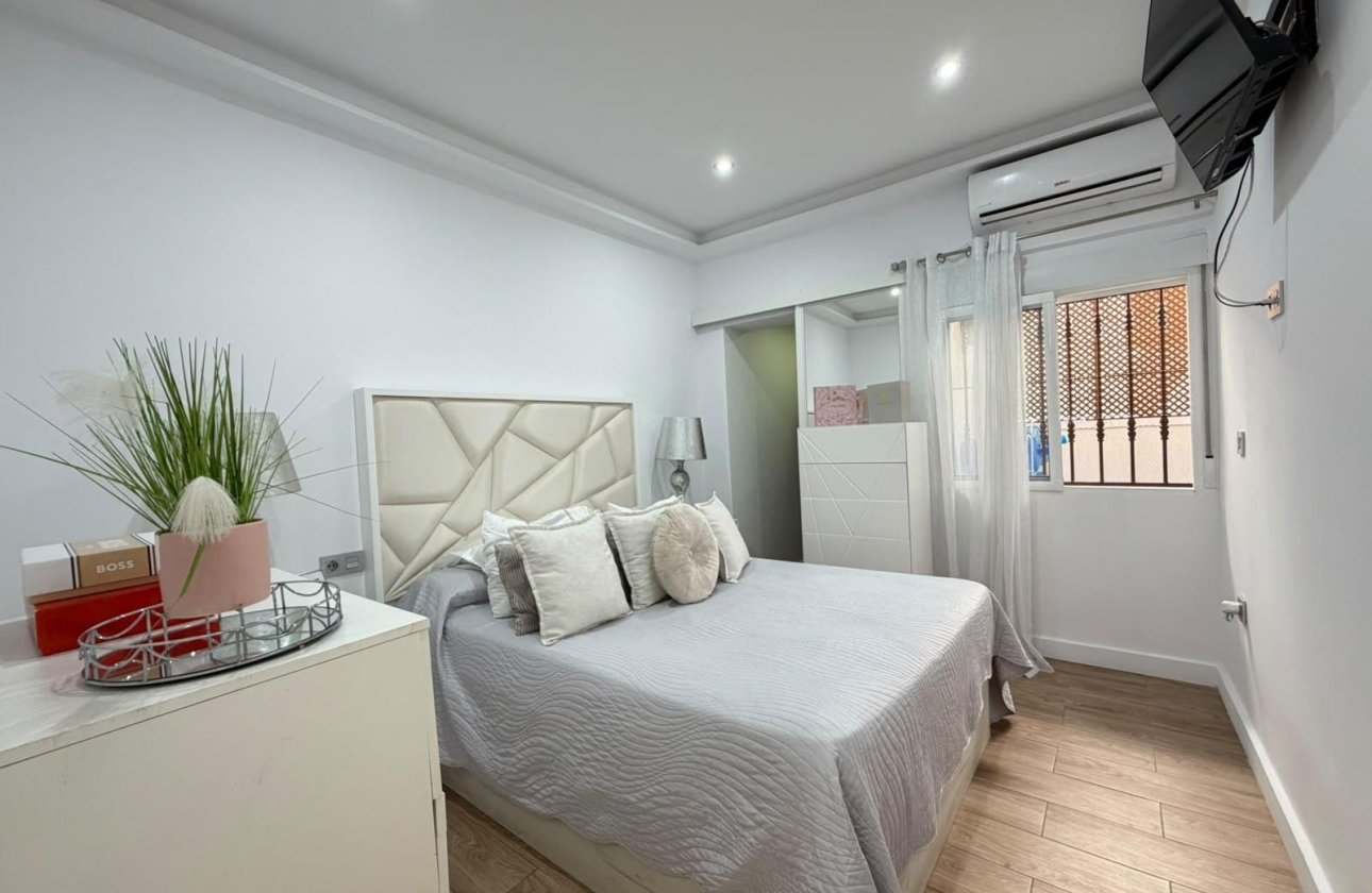 Resale - Town House -
Torrevieja - Nueva Torrevieja