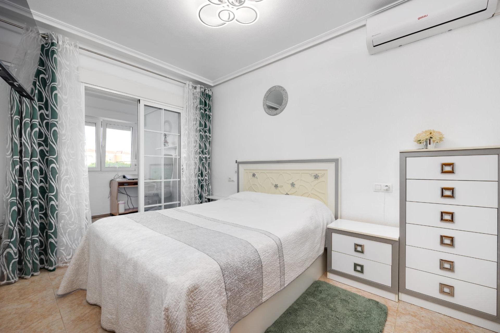 Resale - Town House -
Torrevieja - Parque Las Naciones