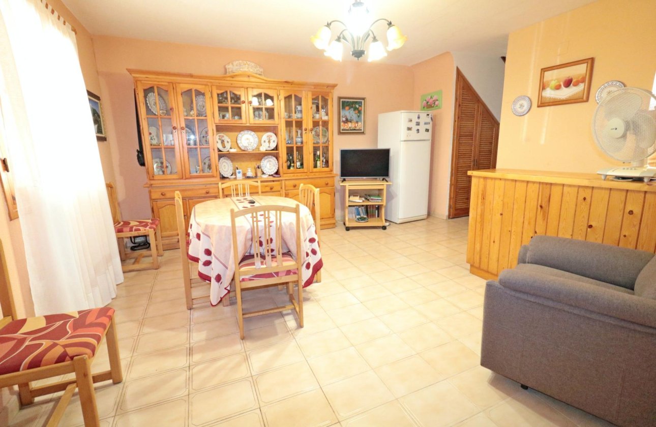 Resale - Town House -
Torrevieja - Playa De Los Naufragos