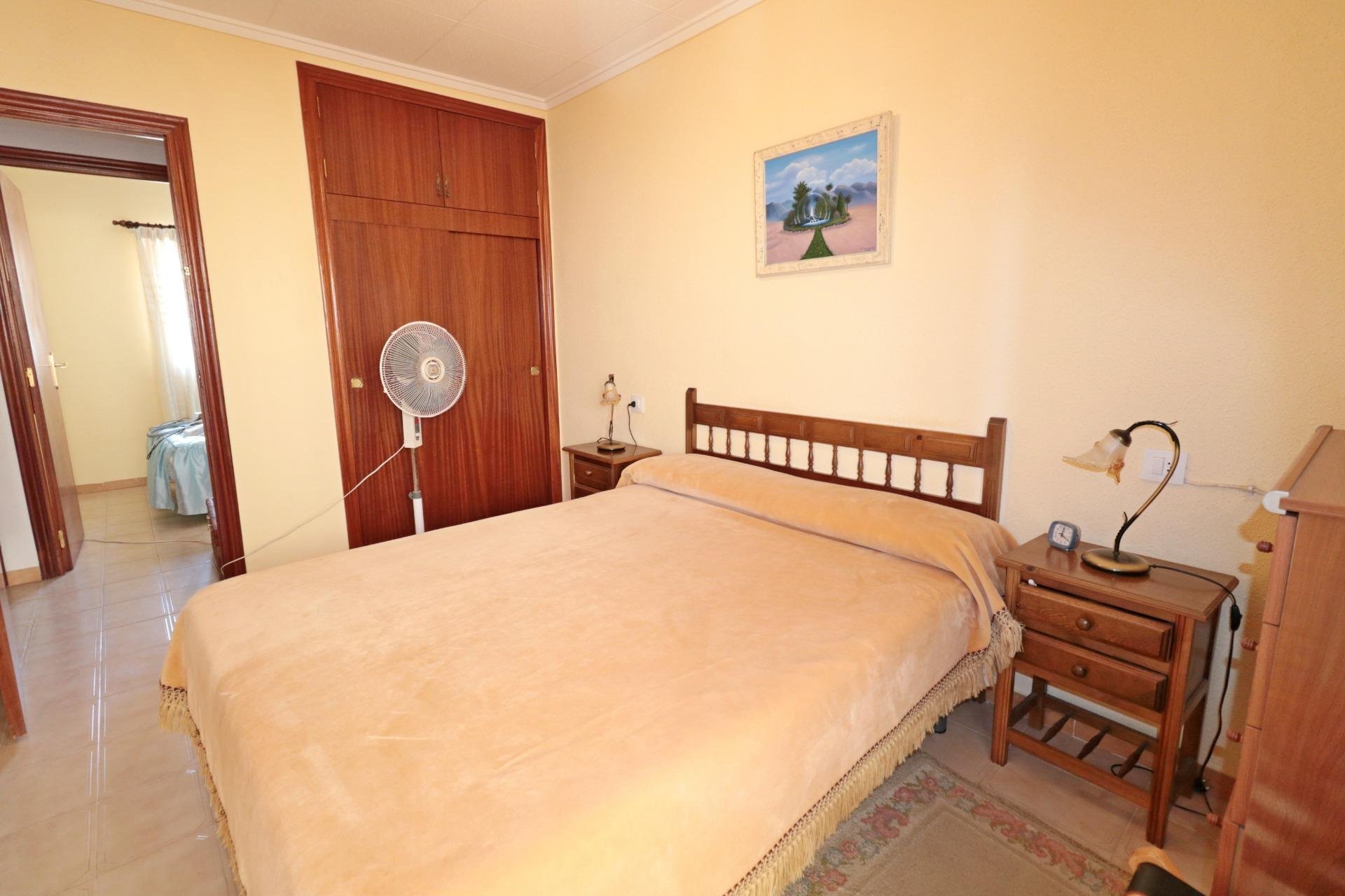 Resale - Town House -
Torrevieja - Playa De Los Naufragos