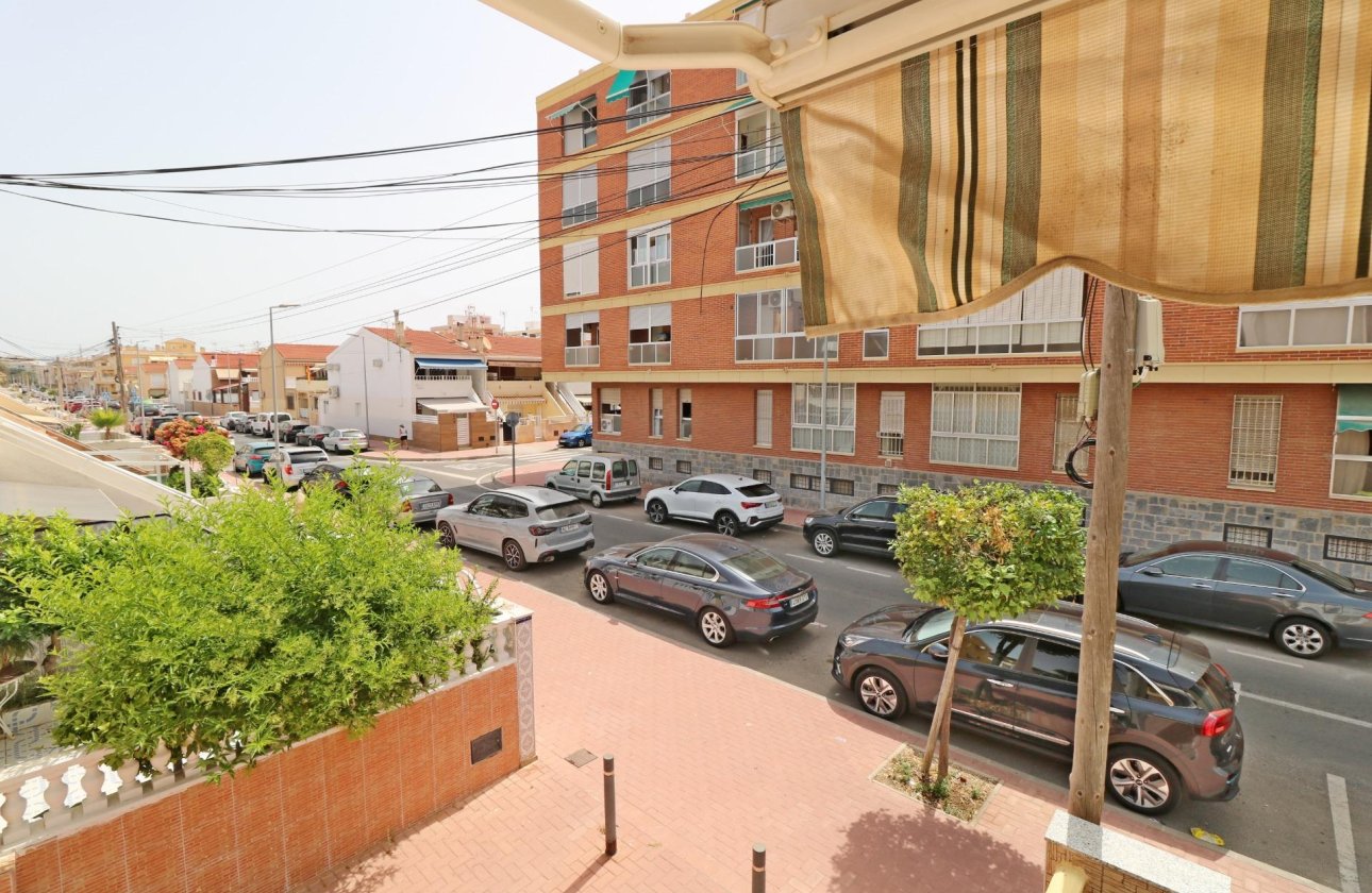 Resale - Town House -
Torrevieja - Playa De Los Naufragos