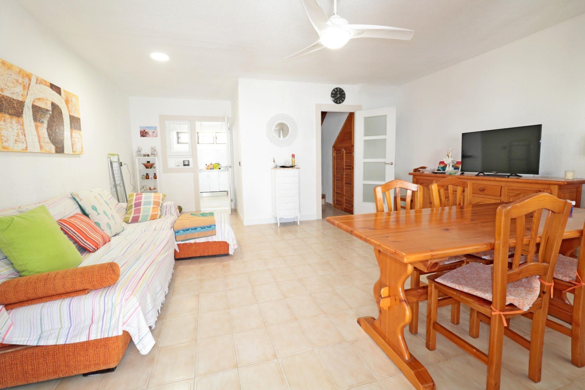 Resale - Town House -
Torrevieja - Playa De Los Naufragos