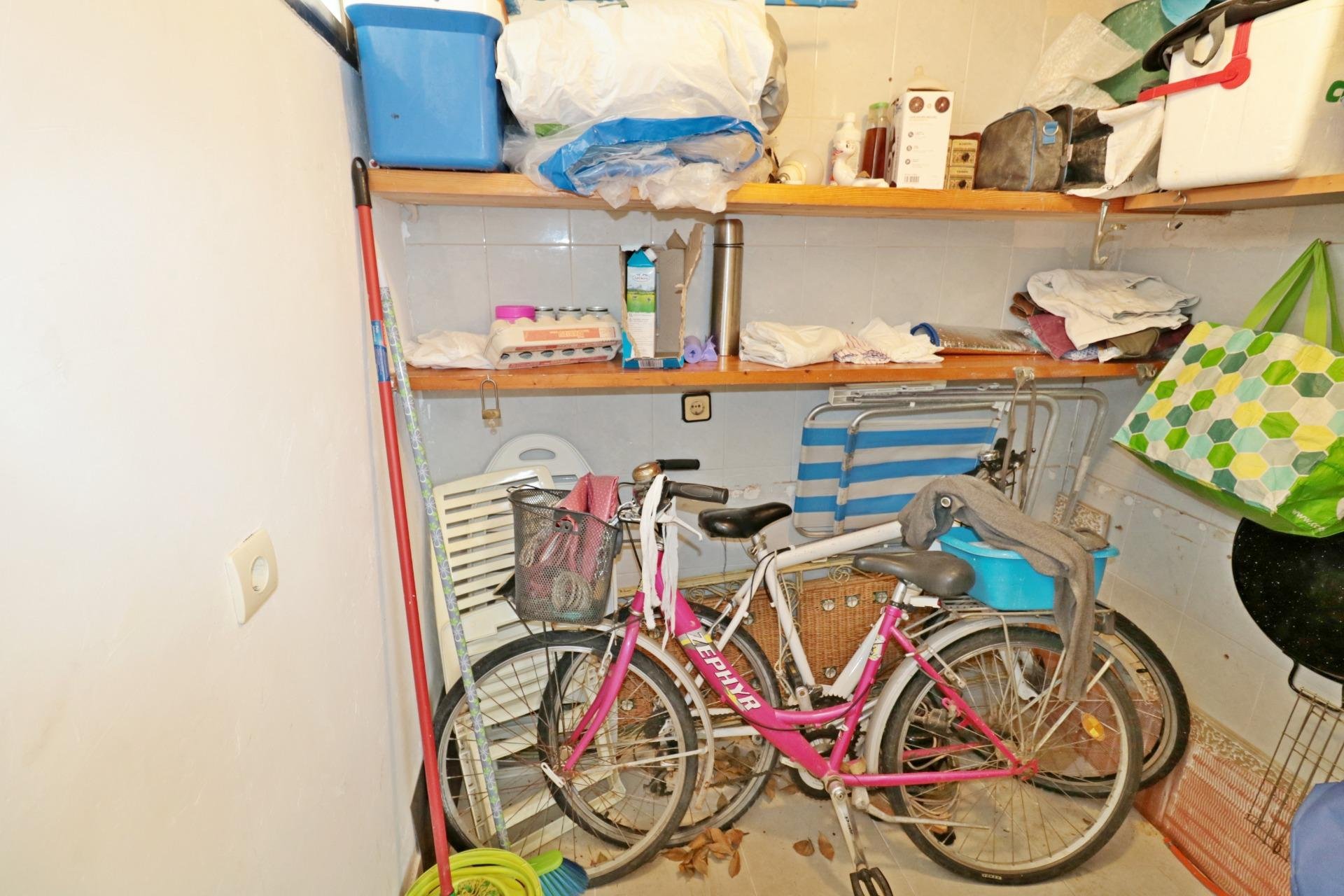 Resale - Town House -
Torrevieja - Playa De Los Naufragos