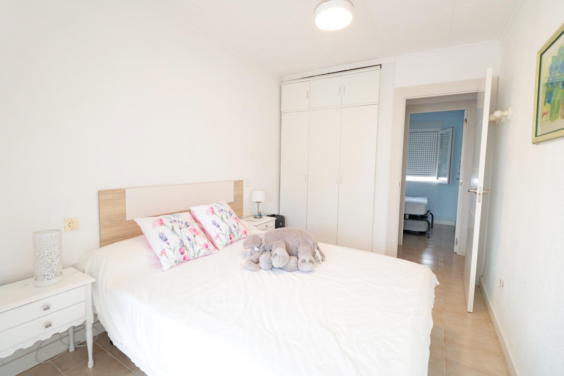 Resale - Town House -
Torrevieja - Playa De Los Naufragos