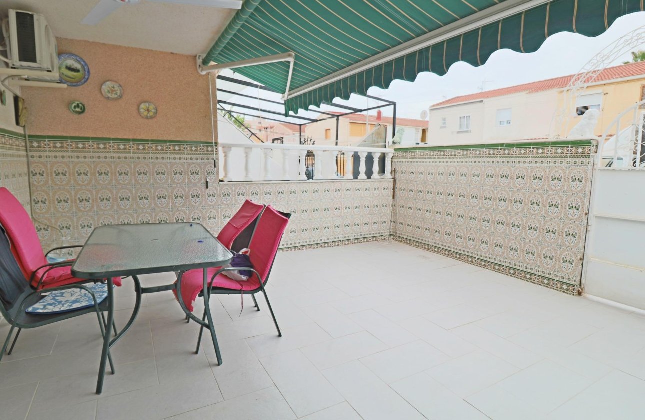 Resale - Town House -
Torrevieja - Playa De Los Naufragos