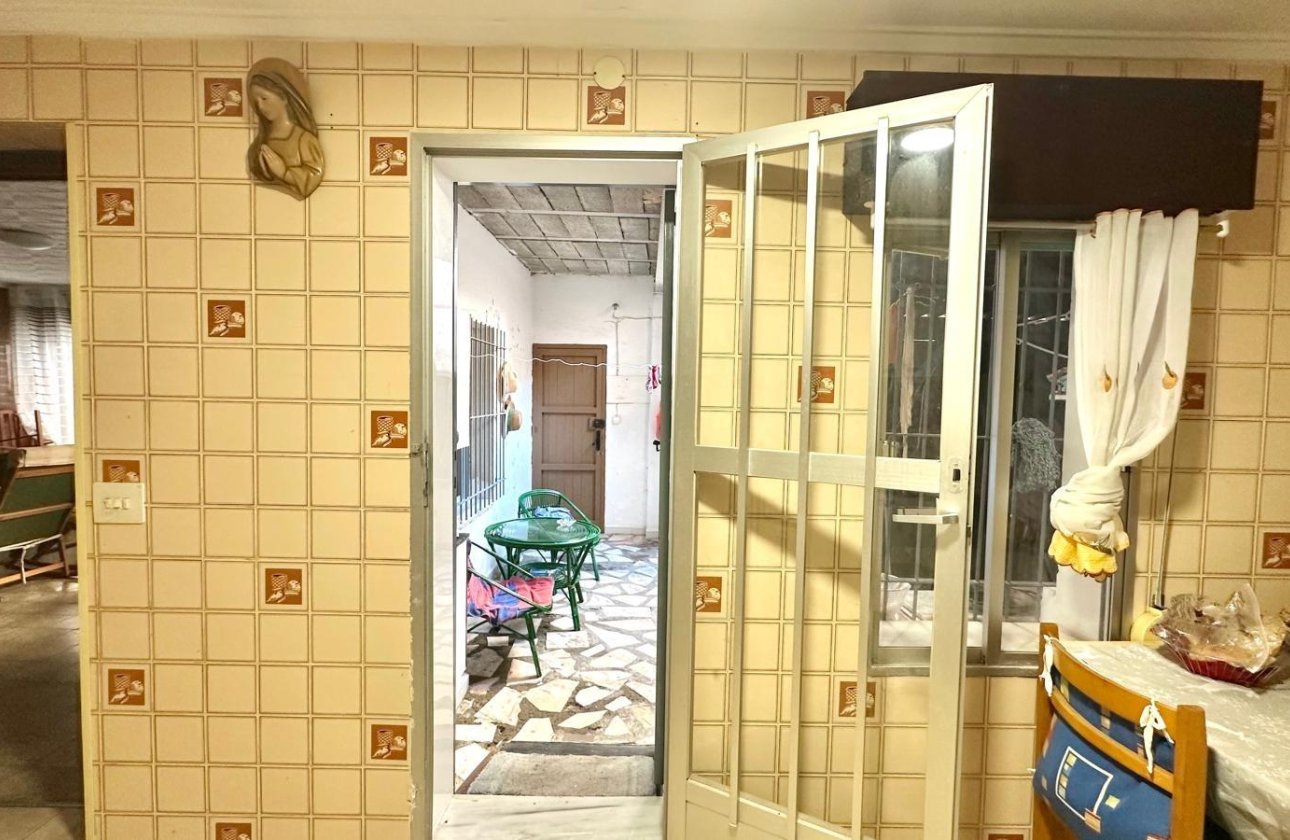 Resale - Town House -
Torrevieja - Playa del Cura