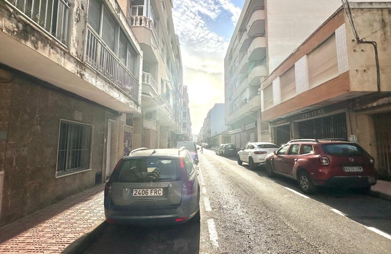 Resale - Town House -
Torrevieja - Playa del Cura