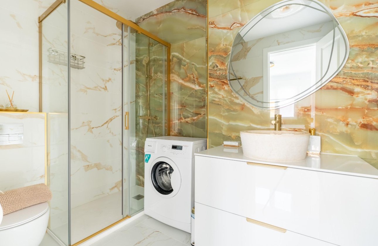 Resale - Town House -
Torrevieja - Punta Prima