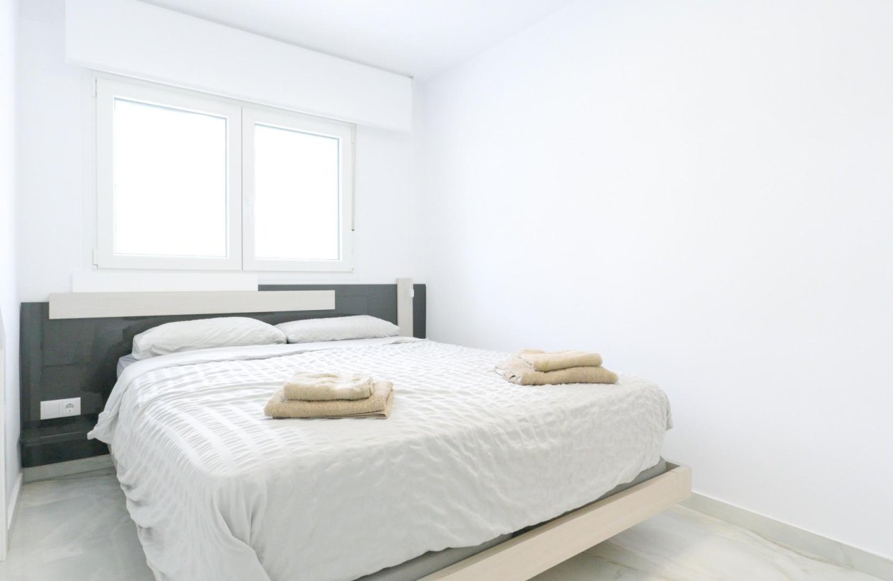 Resale - Town House -
Torrevieja - Punta Prima