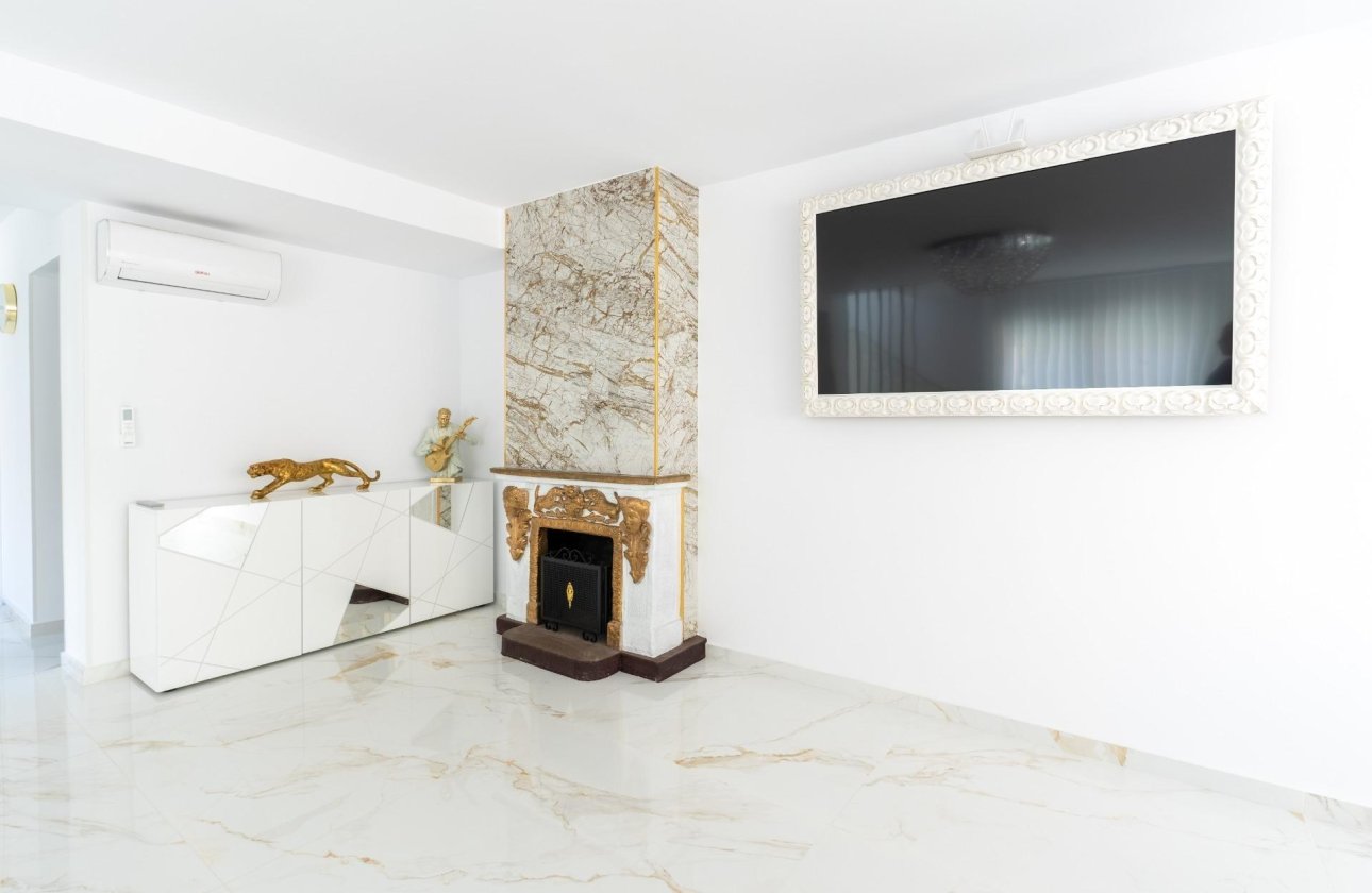 Resale - Town House -
Torrevieja - Punta Prima