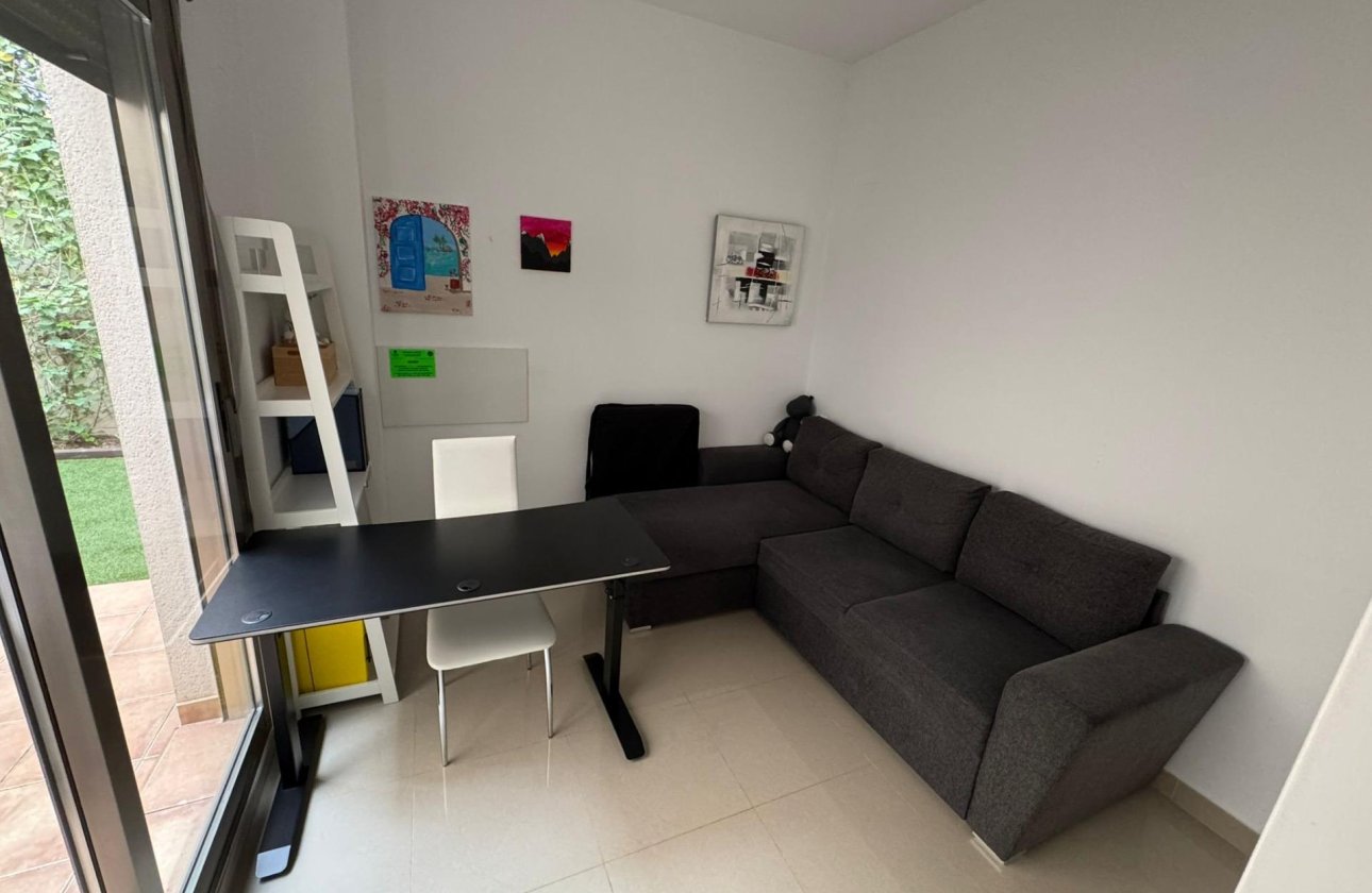 Resale - Town House -
Torrevieja - Punta Prima