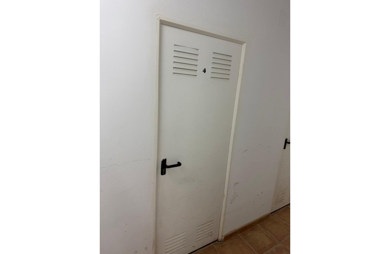 Resale - Town House -
Torrevieja - Punta Prima