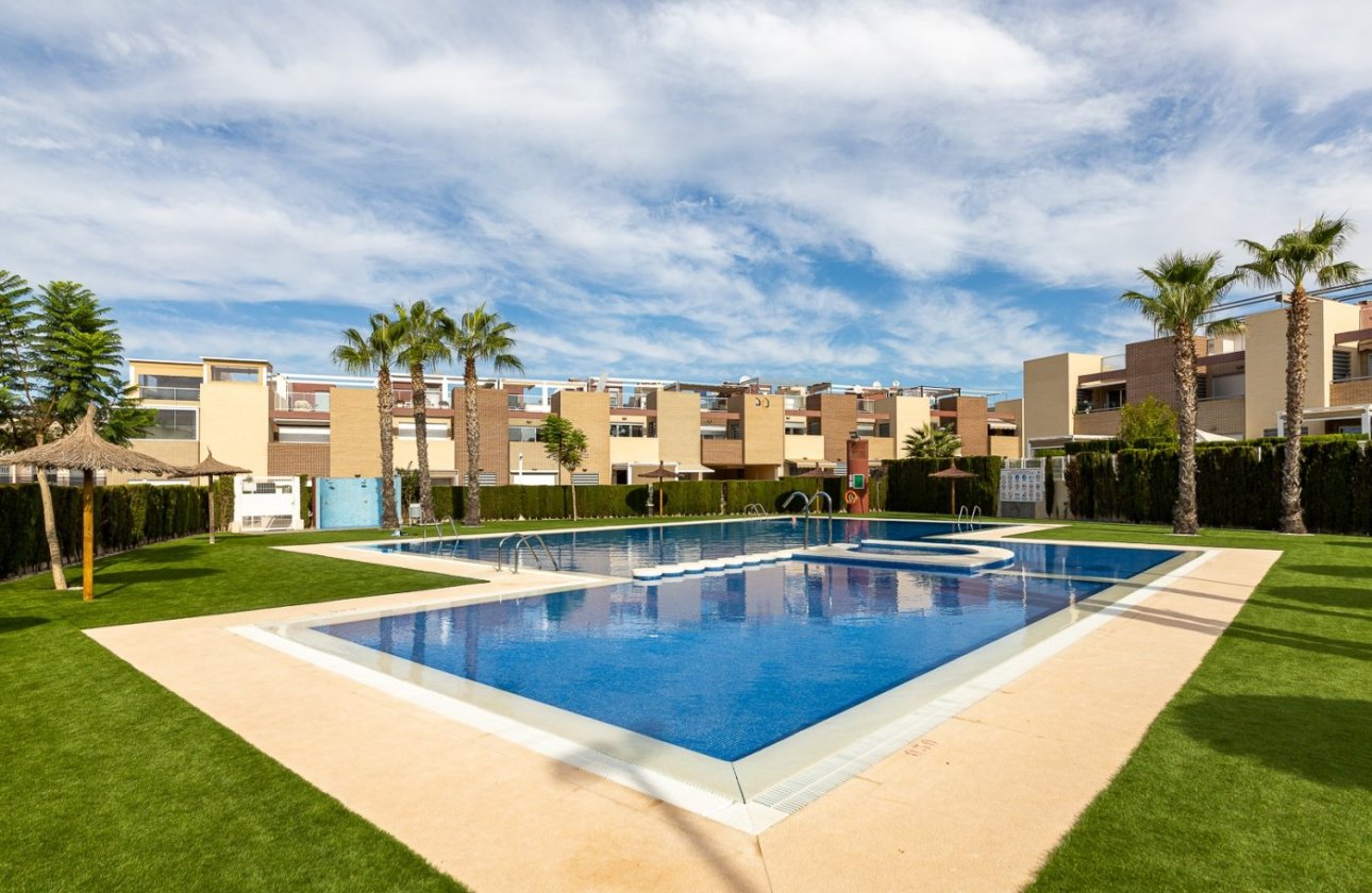 Resale - Town House -
Torrevieja - Sector 25