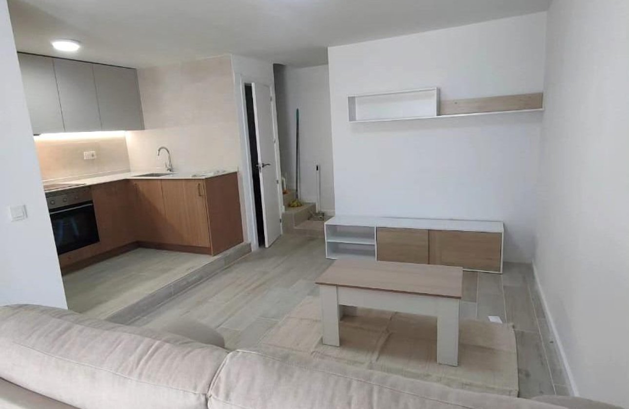 Resale - Town House -
Torrevieja - Sector 25