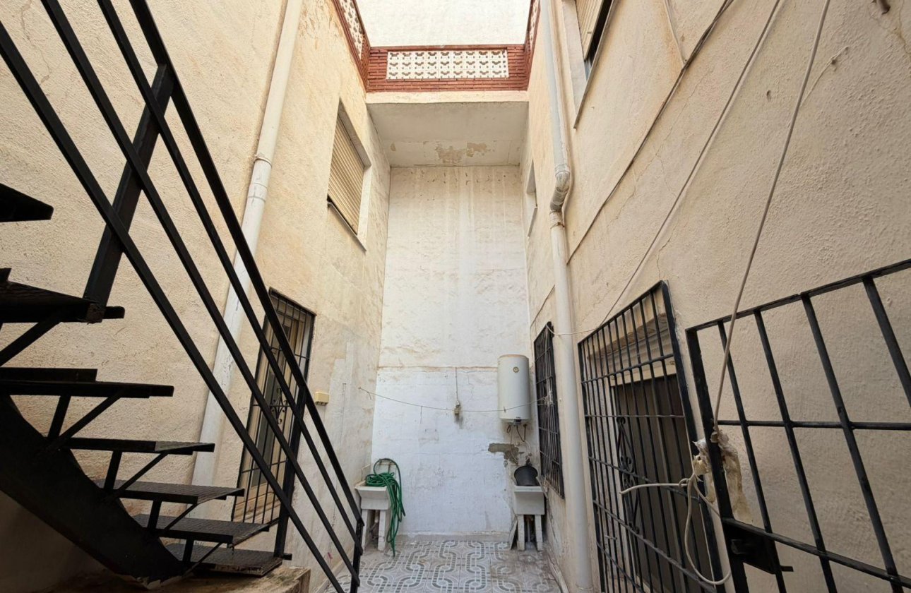 Resale - Town House -
Torrevieja