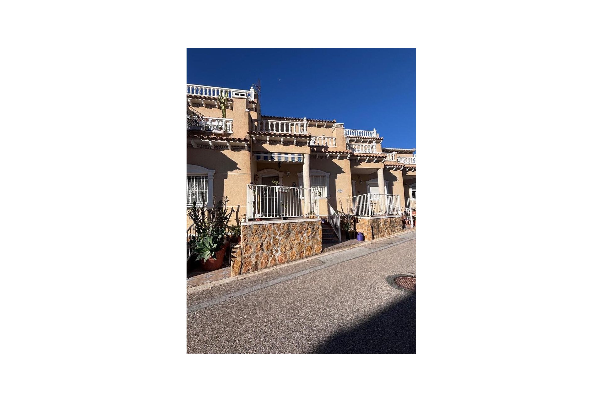 Resale - Town House -
Villamartin - Costa Blanca