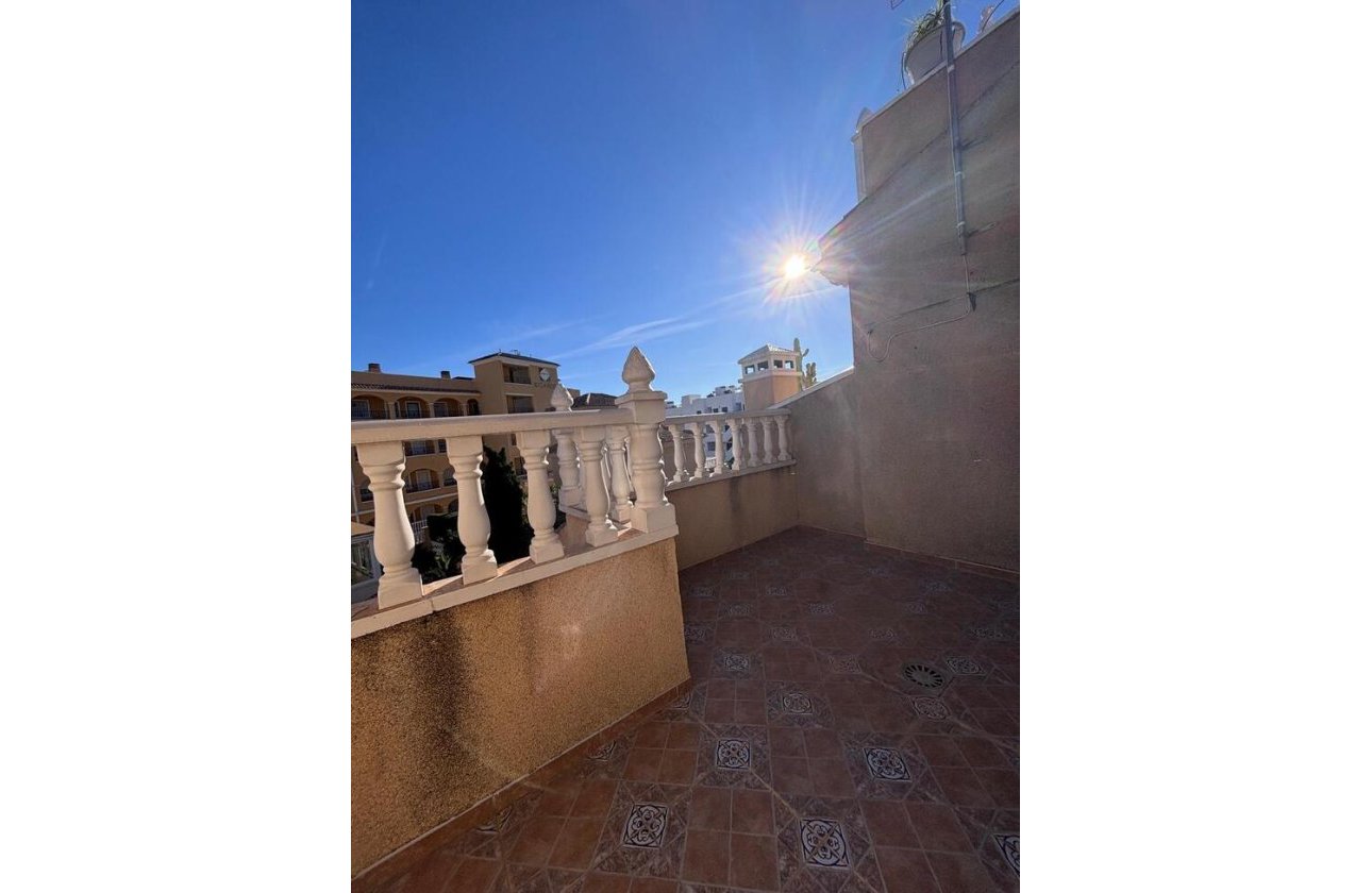 Resale - Town House -
Villamartin - Costa Blanca