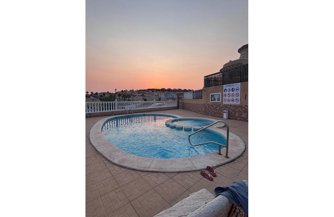 Resale - Town House -
Villamartin - Costa Blanca