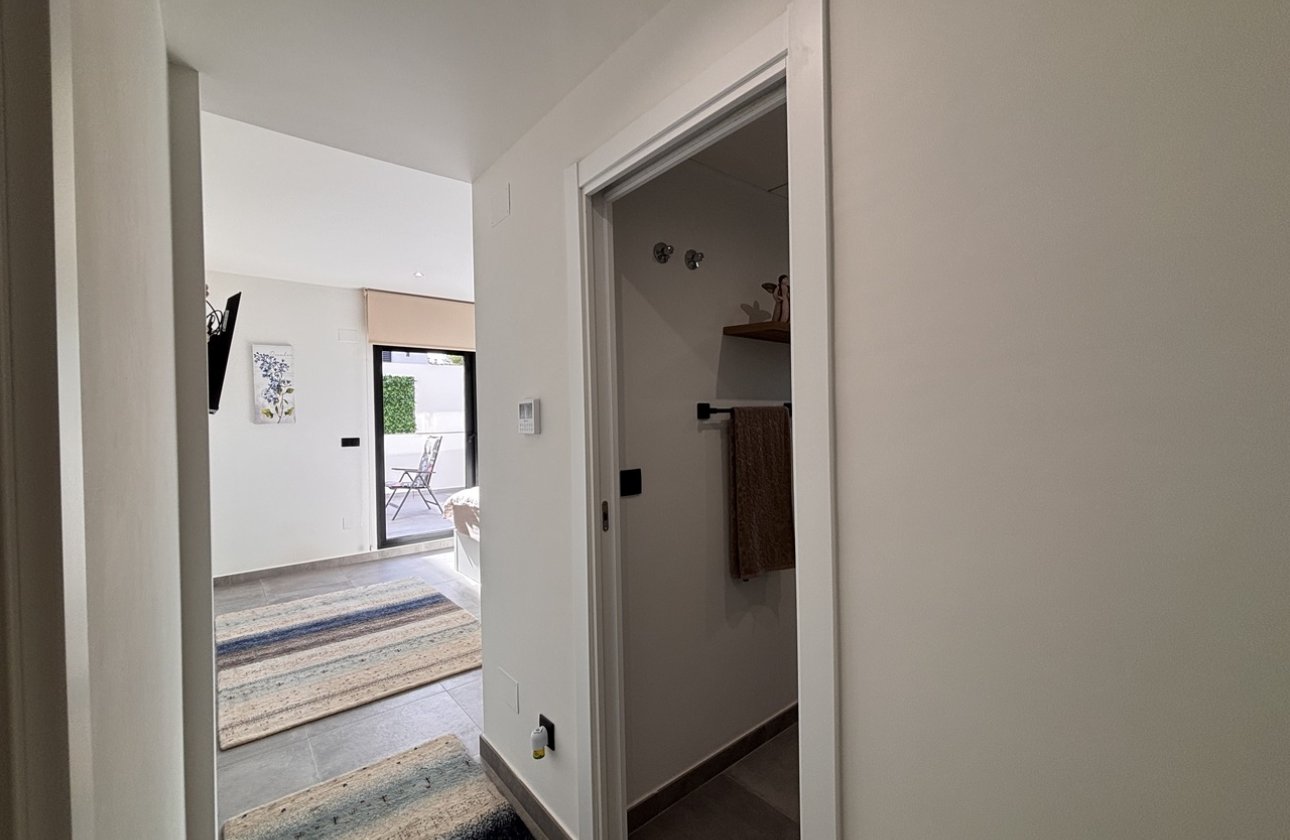 Resale - Town House -
Villamartin - Costa Blanca