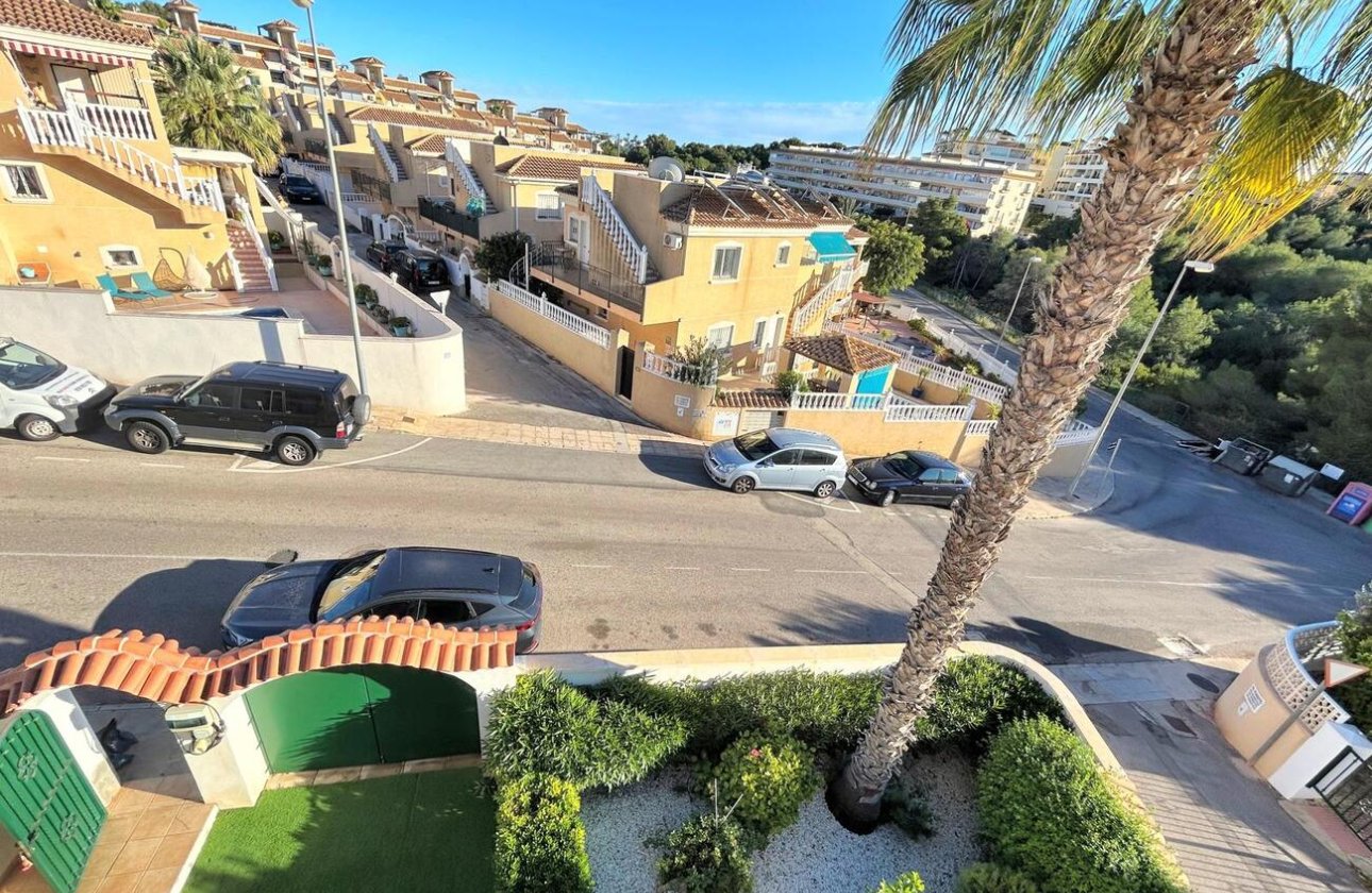 Resale - Town House -
Villamartin - Costa Blanca