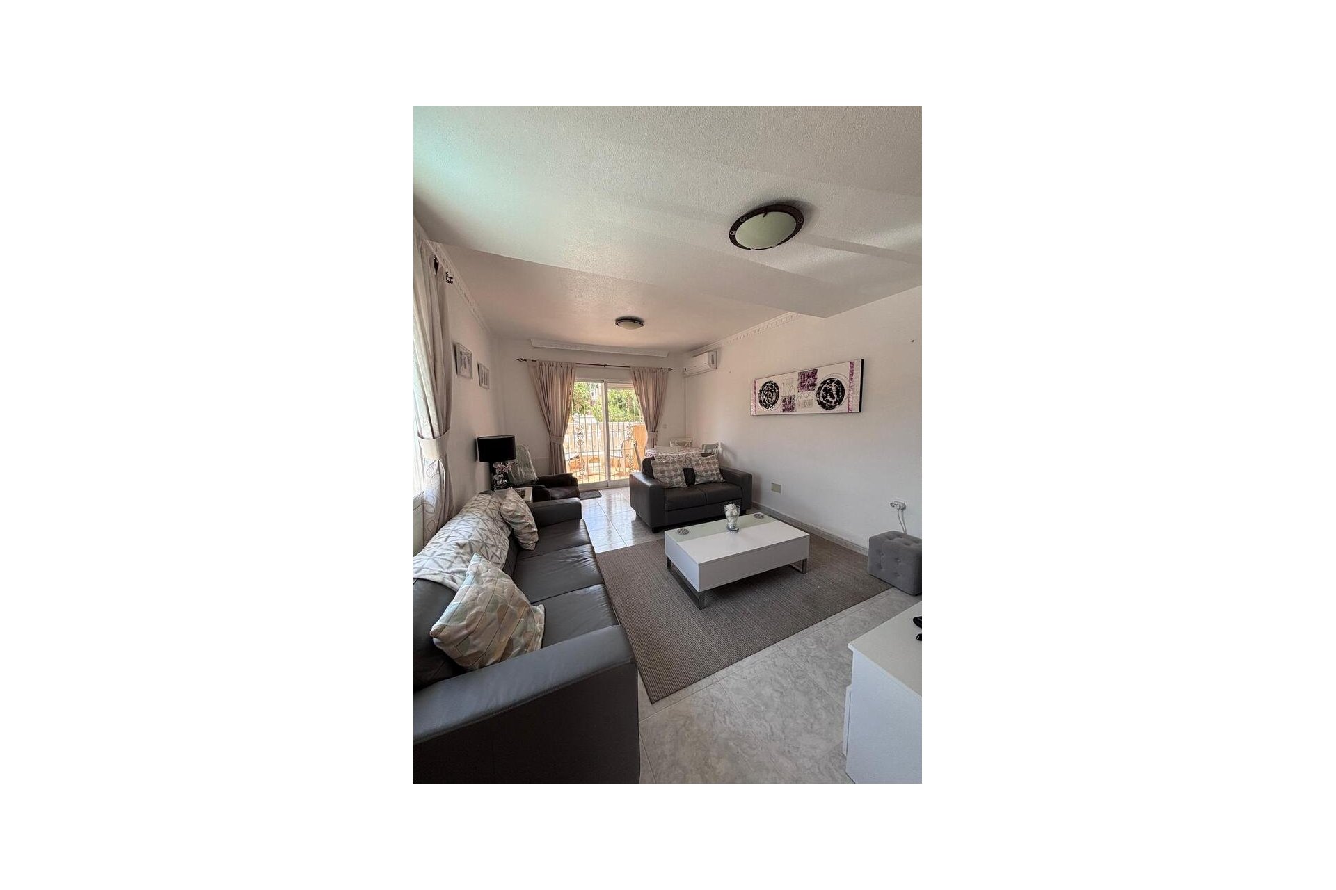 Resale - Town House -
Villamartin - Costa Blanca