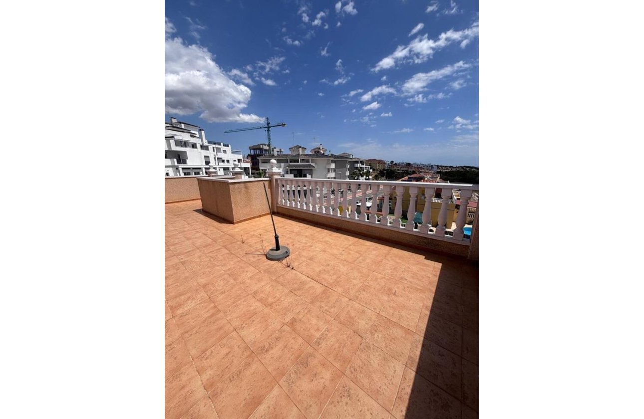 Resale - Town House -
Villamartin - Costa Blanca