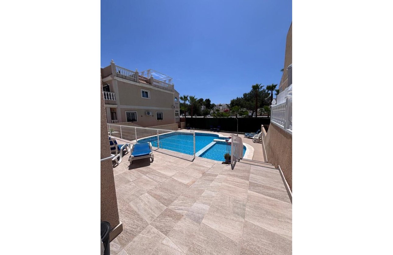 Resale - Town House -
Villamartin - Costa Blanca