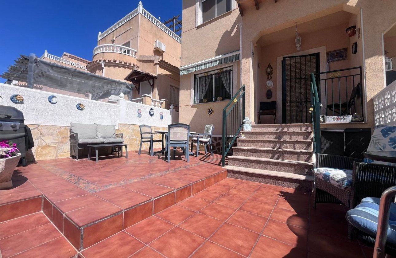 Resale - Town House -
Villamartin - Costa Blanca