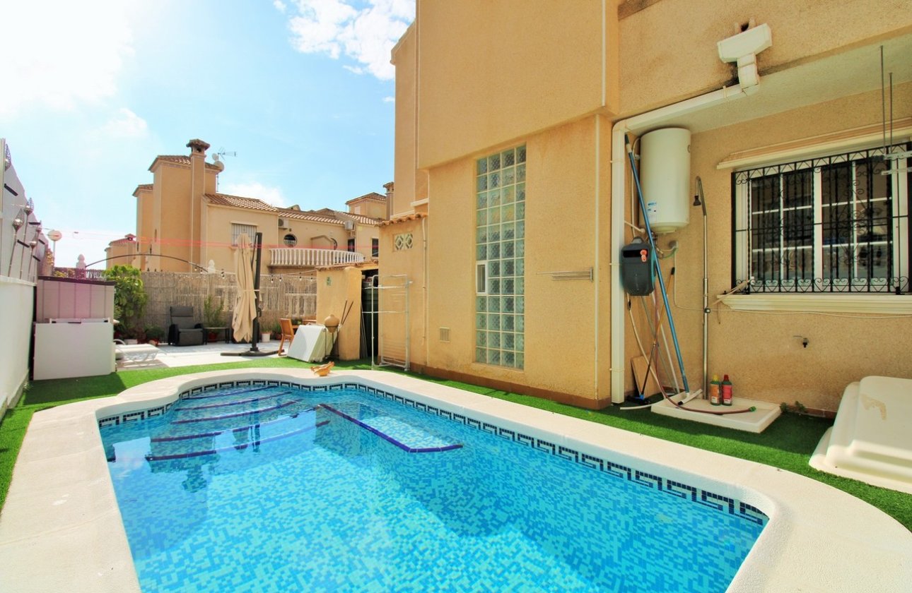 Resale - Town House -
Villamartin - Costa Blanca