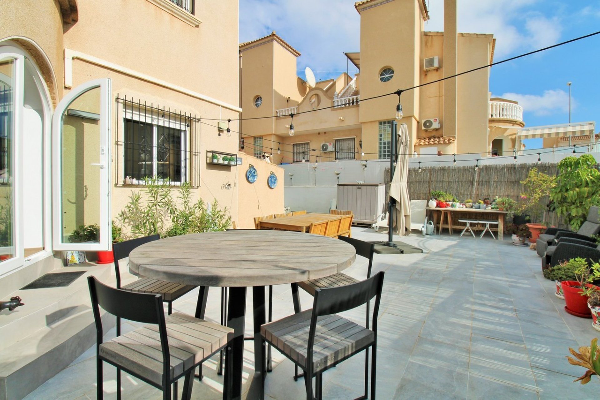 Resale - Town House -
Villamartin - Costa Blanca