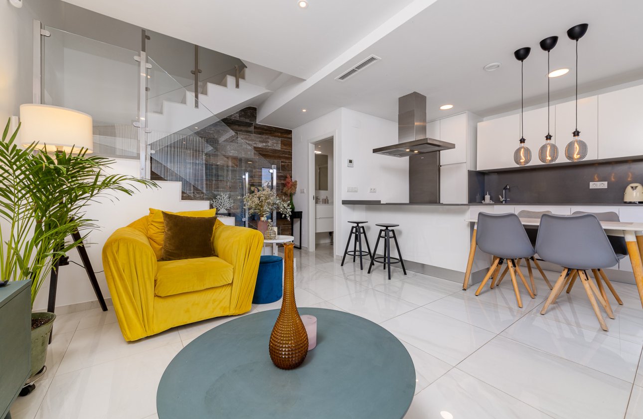 Resale - Town House -
Villamartin - Costa Blanca