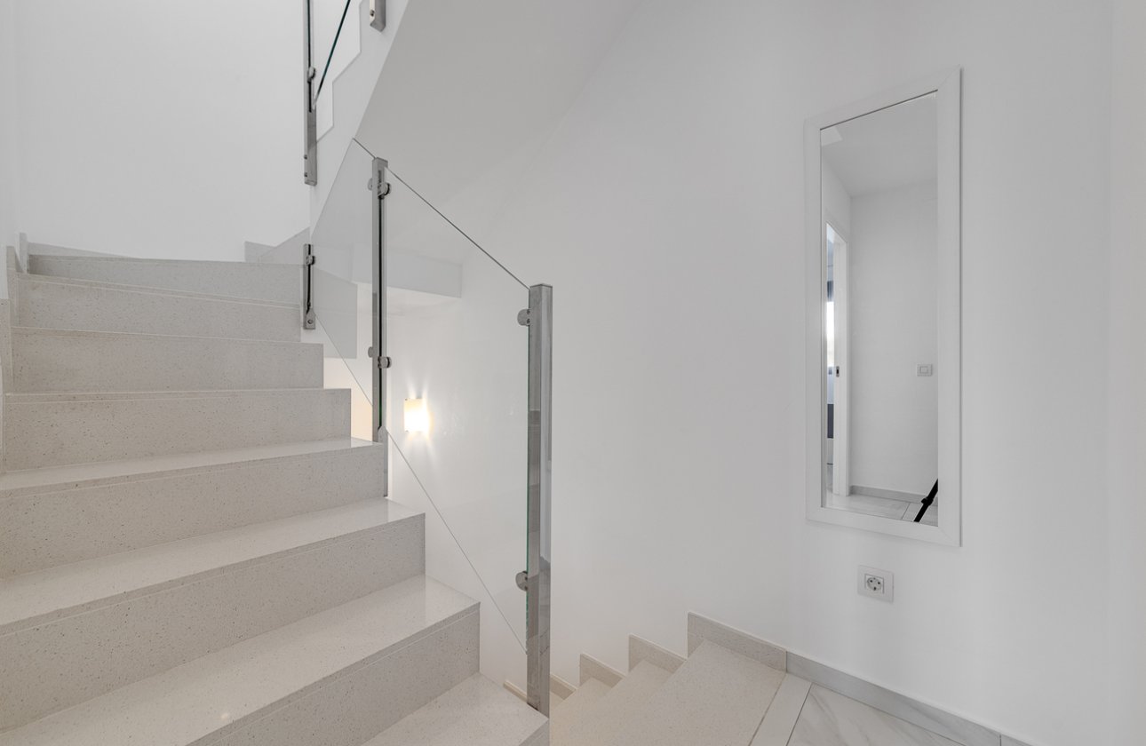 Resale - Town House -
Villamartin - Costa Blanca