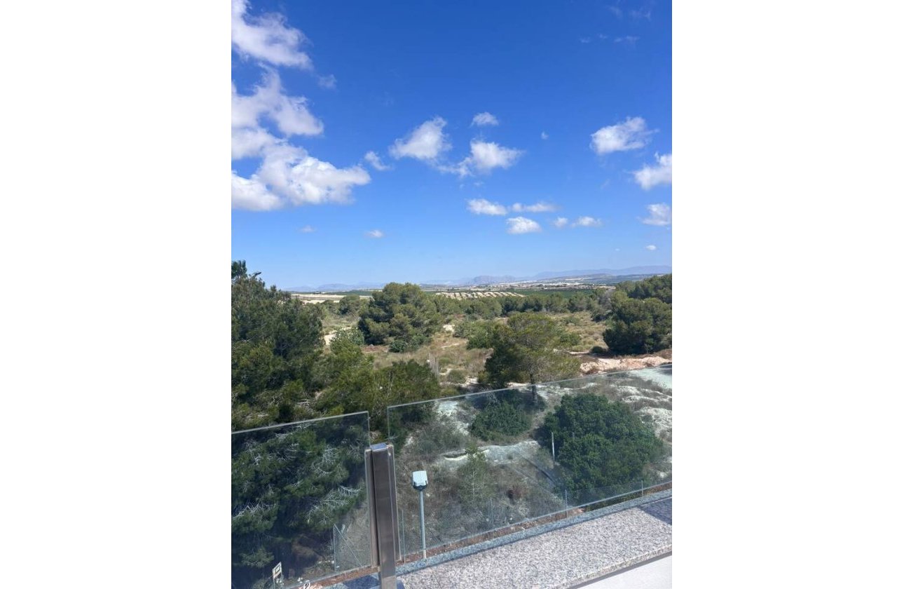 Resale - Town House -
Villamartin - Costa Blanca