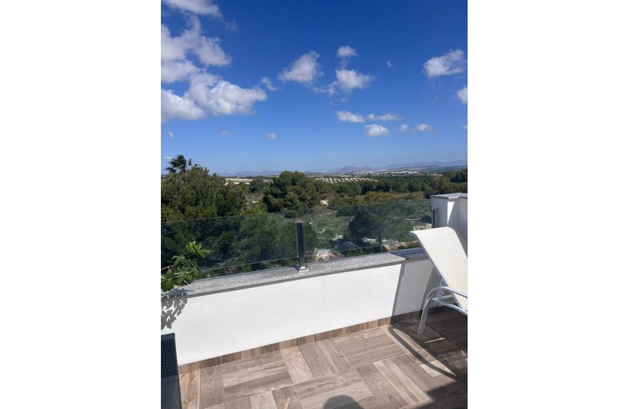Resale - Town House -
Villamartin - Costa Blanca