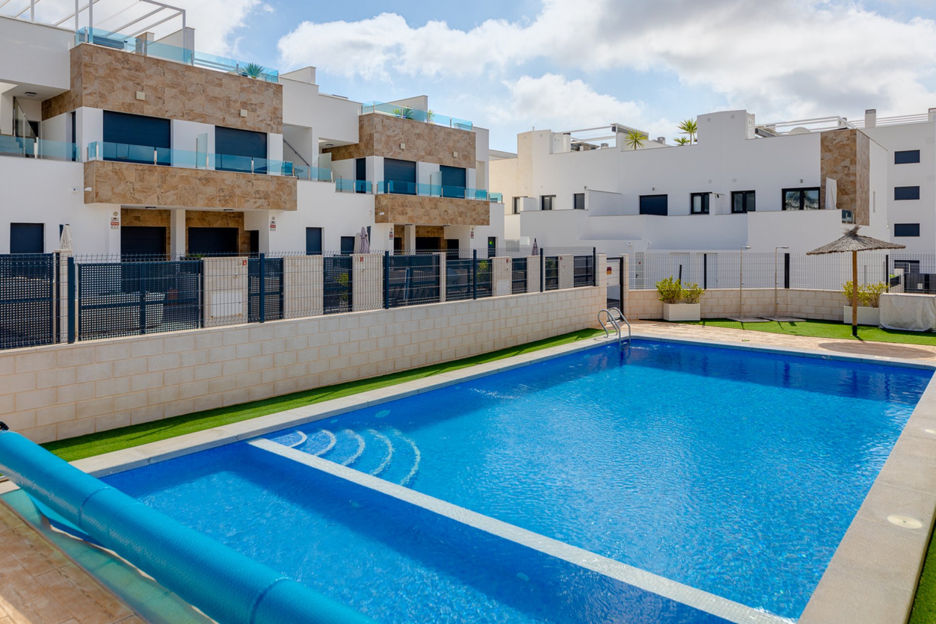Resale - Town House -
Villamartin - Costa Blanca