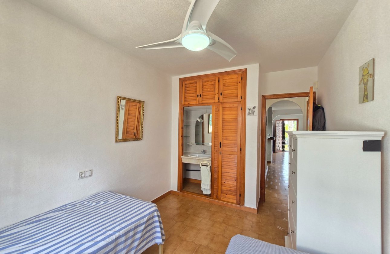 Resale - Town House -
Villamartin - Costa Blanca