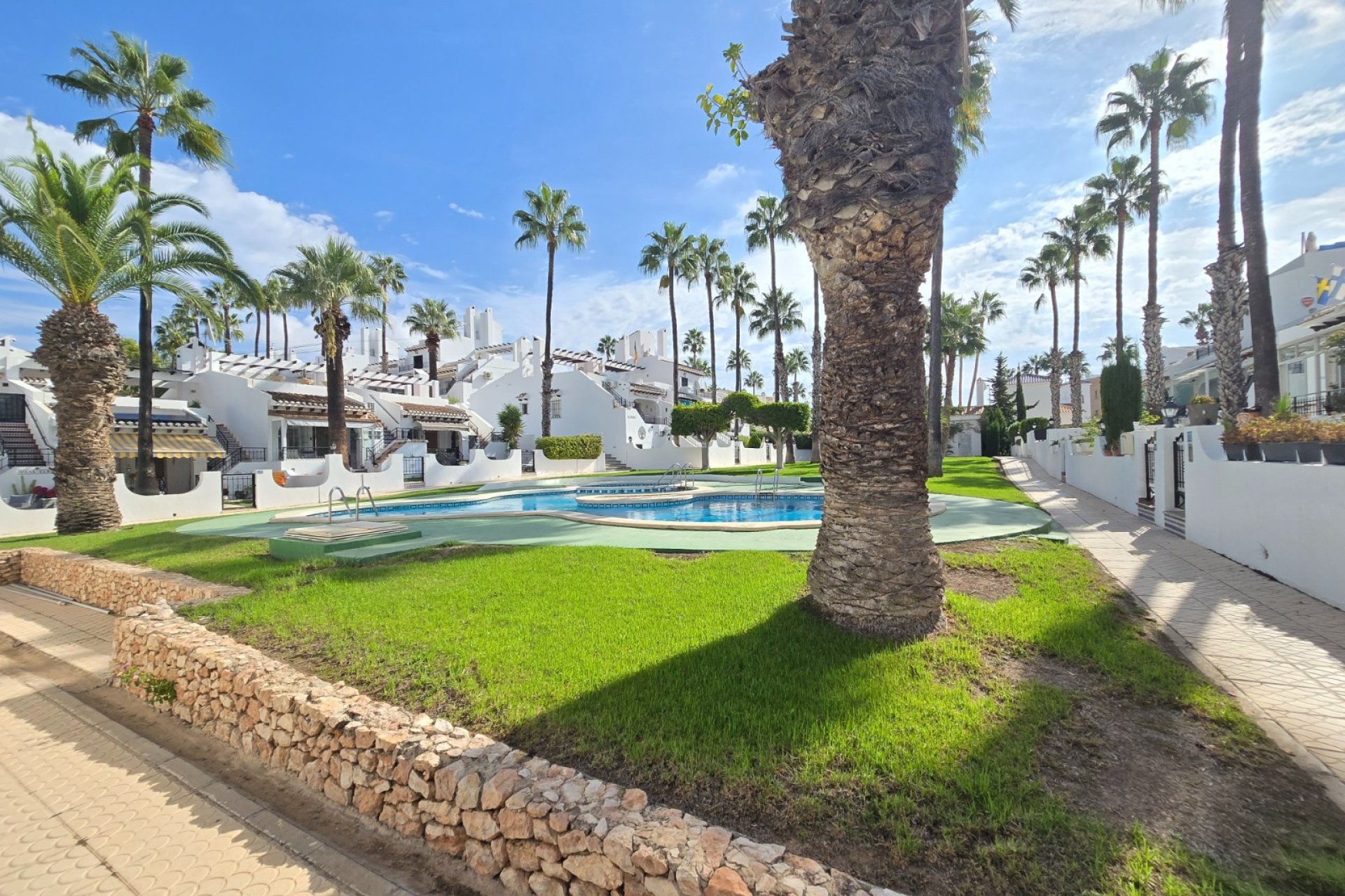 Resale - Town House -
Villamartin - Costa Blanca