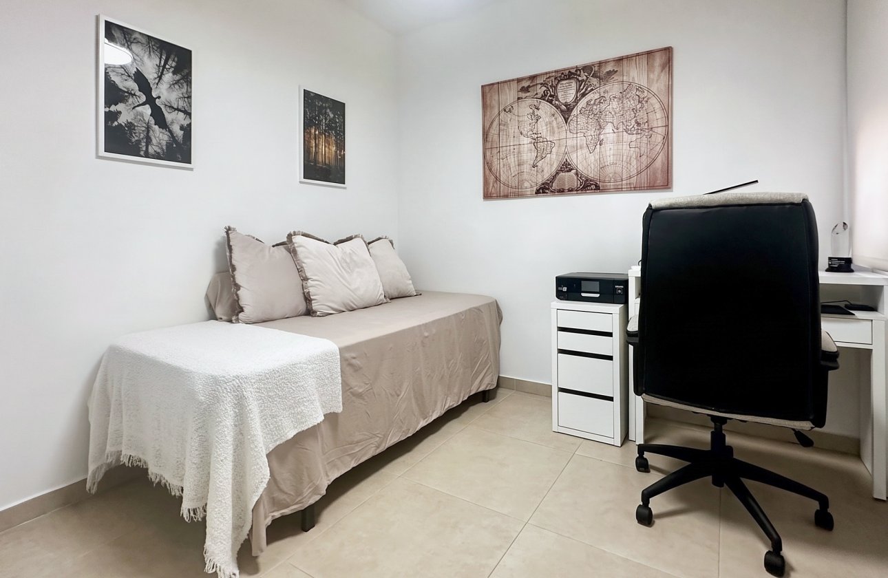 Resale - Town House -
Villamartin - Costa Blanca