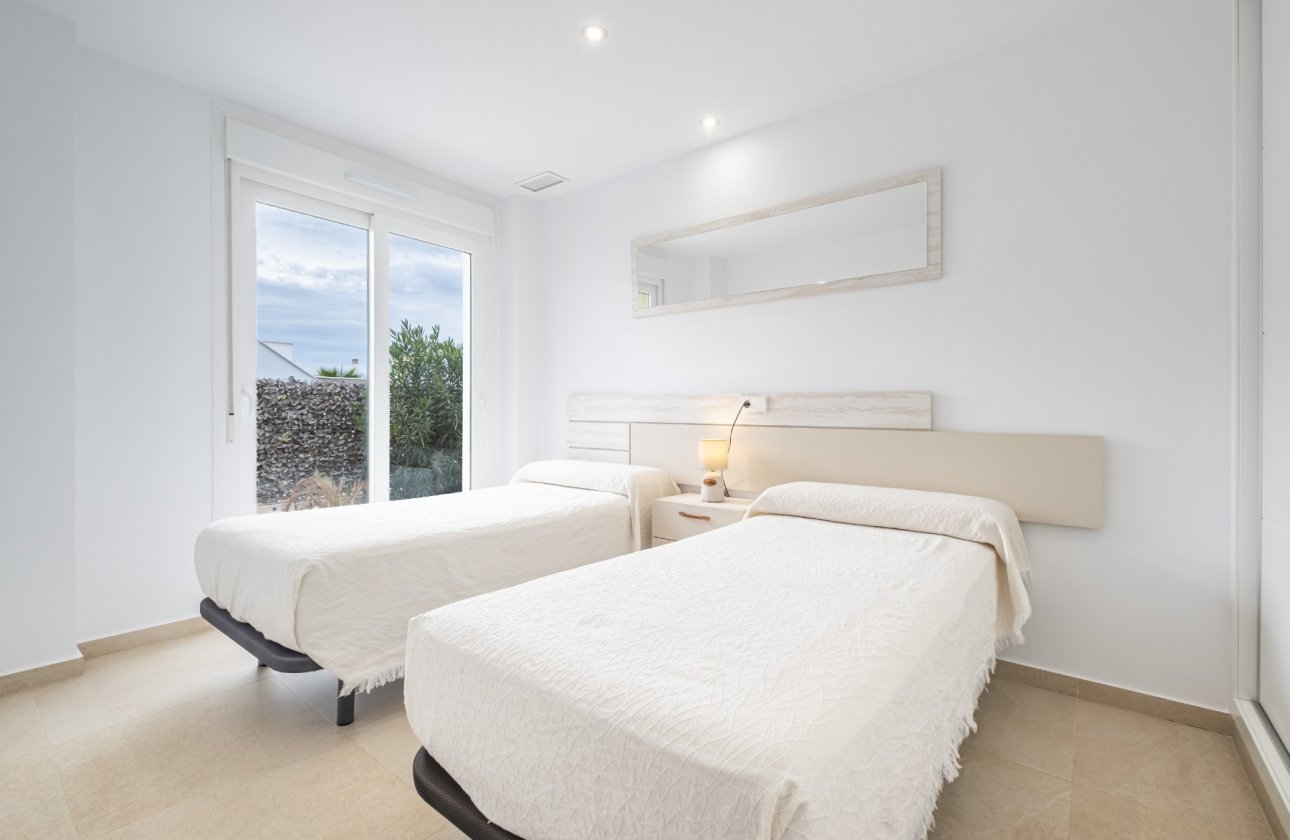 Resale - Townhouse -
Orihuela - Vistabella