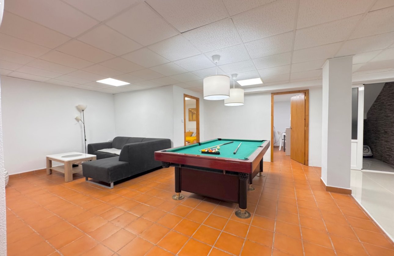 Resale - Villa -
Algorfa