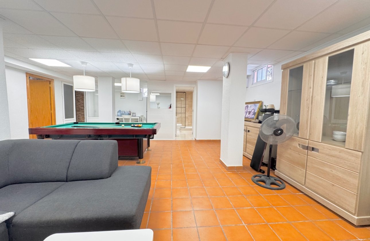 Resale - Villa -
Algorfa