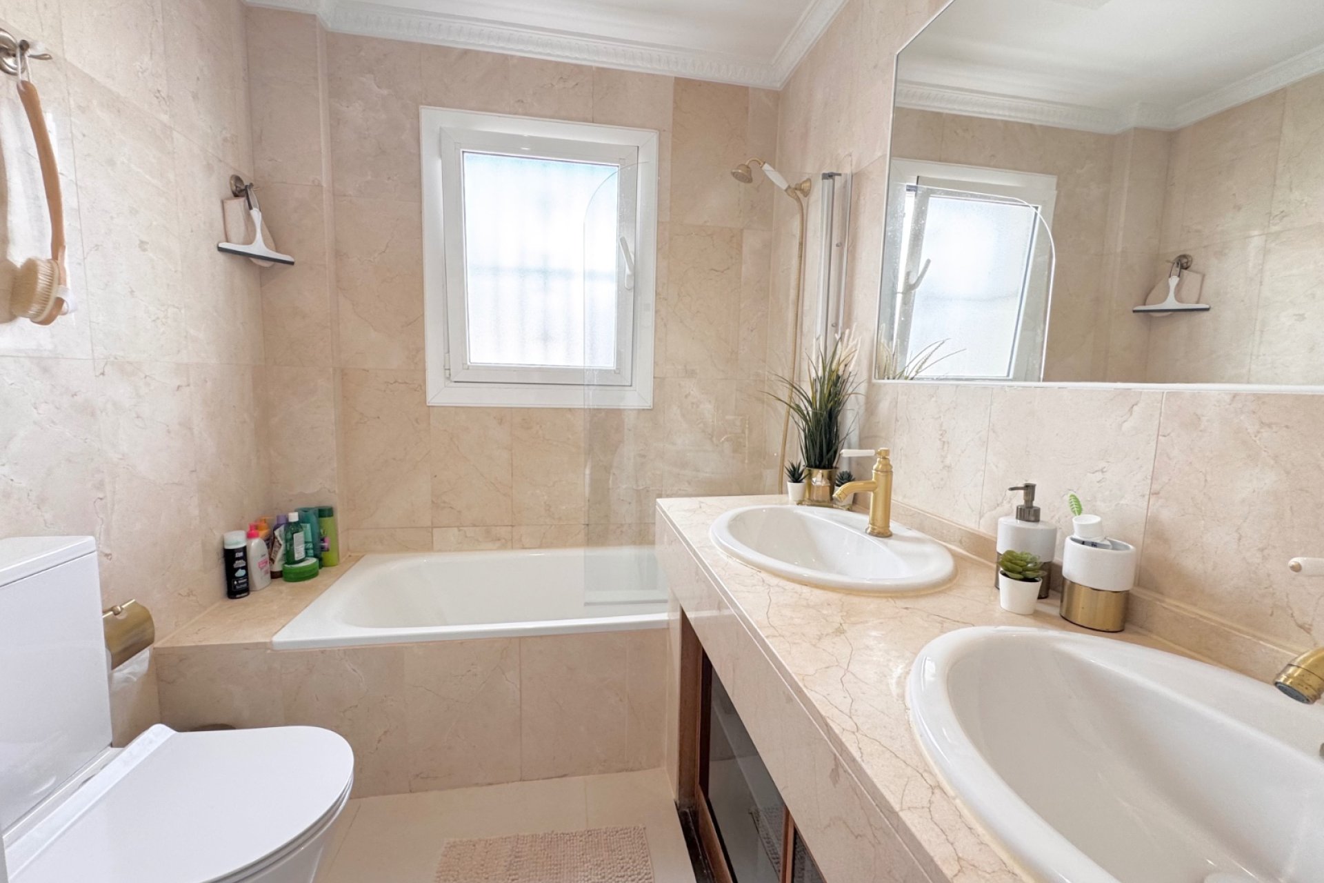 Resale - Villa -
Algorfa