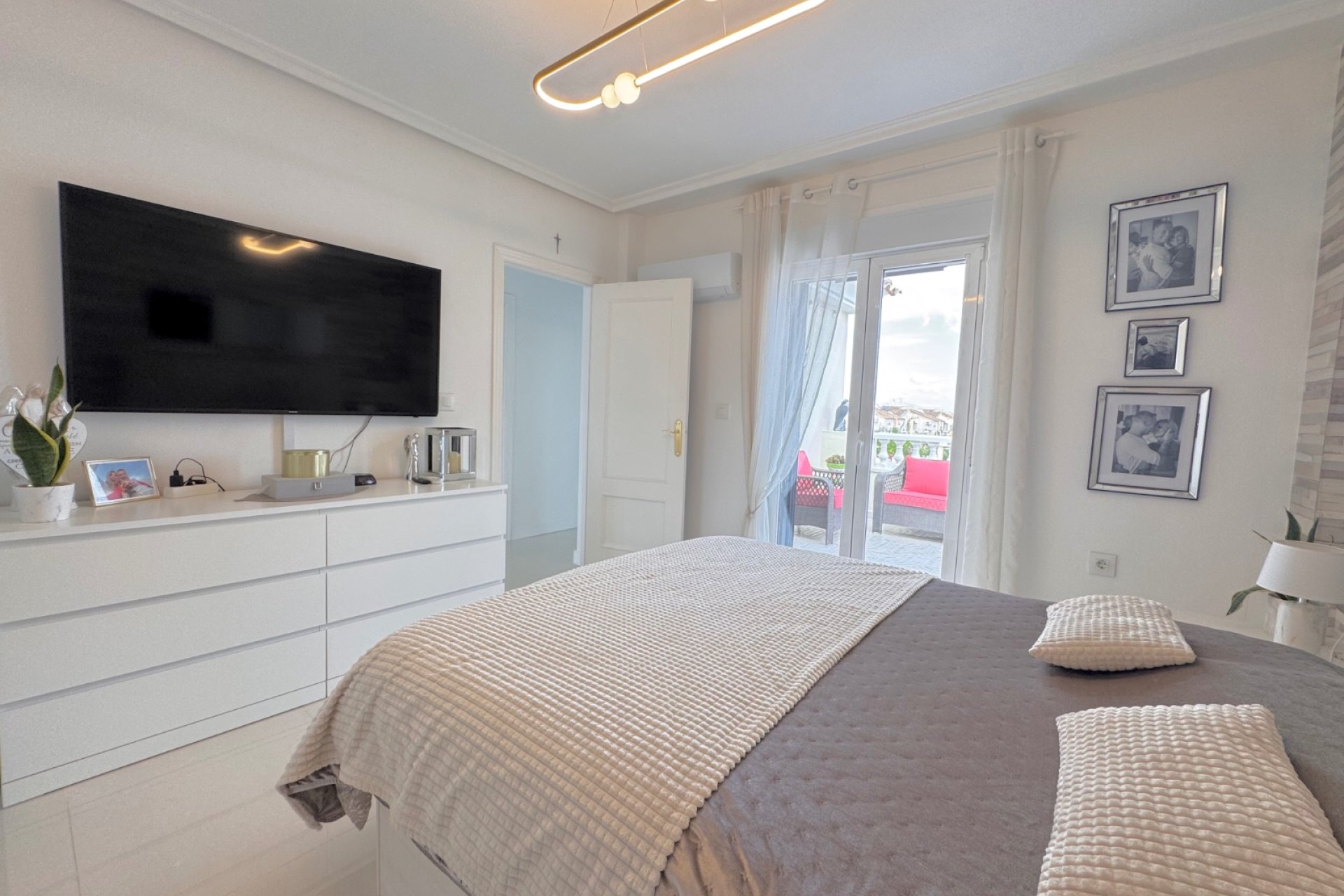 Resale - Villa -
Algorfa