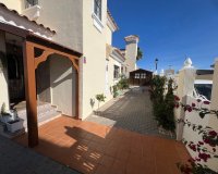 Resale - Villa -
Algorfa