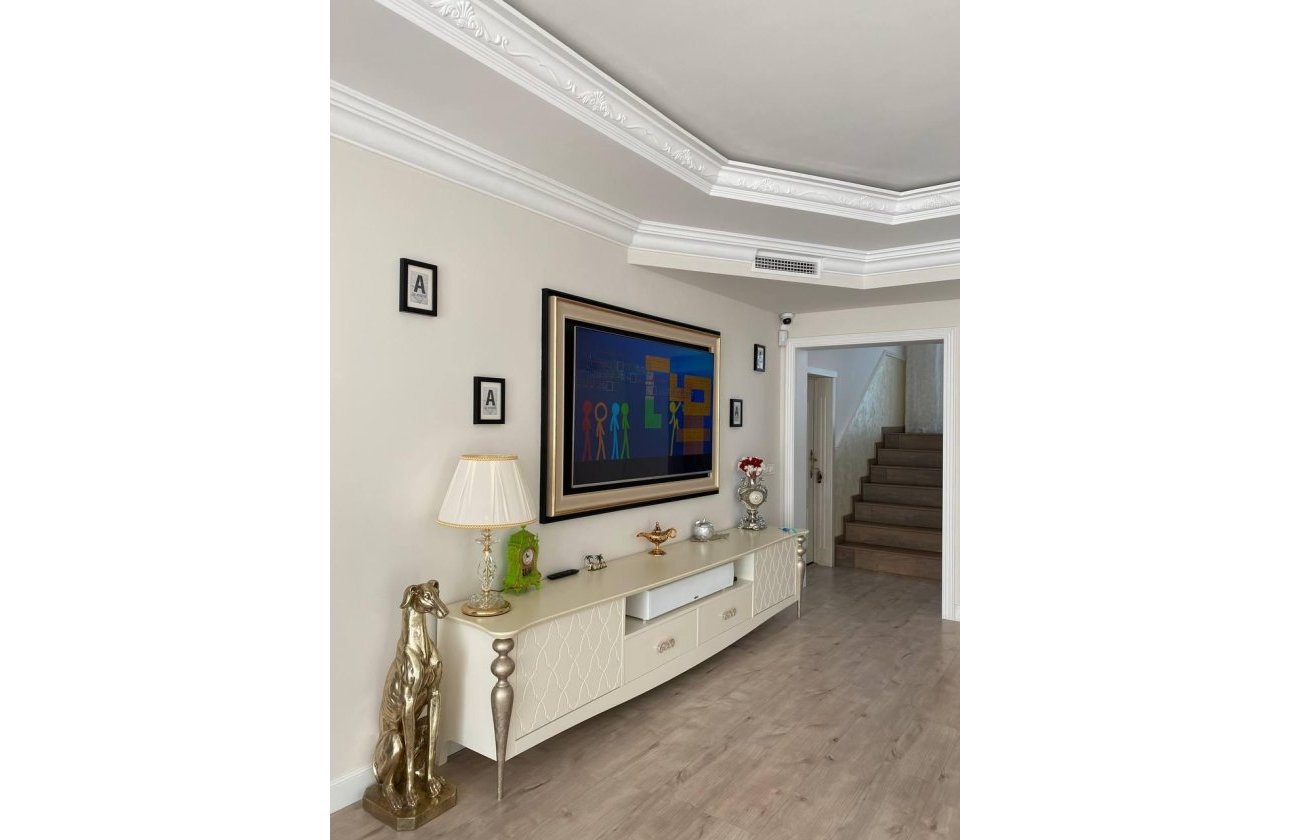 Resale - Villa -
Benijofar - Ciudad Quesada