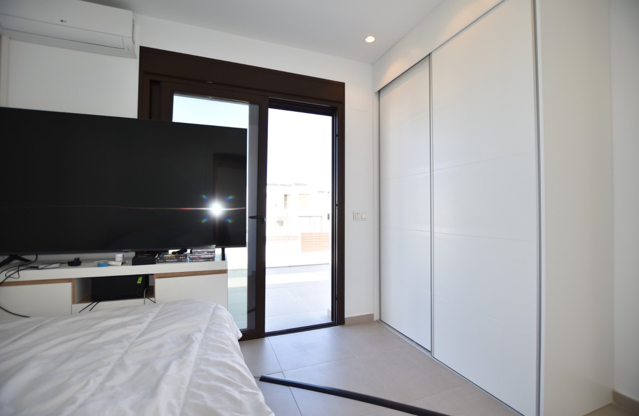 Resale - Villa -
Benijofar - Costa Blanca